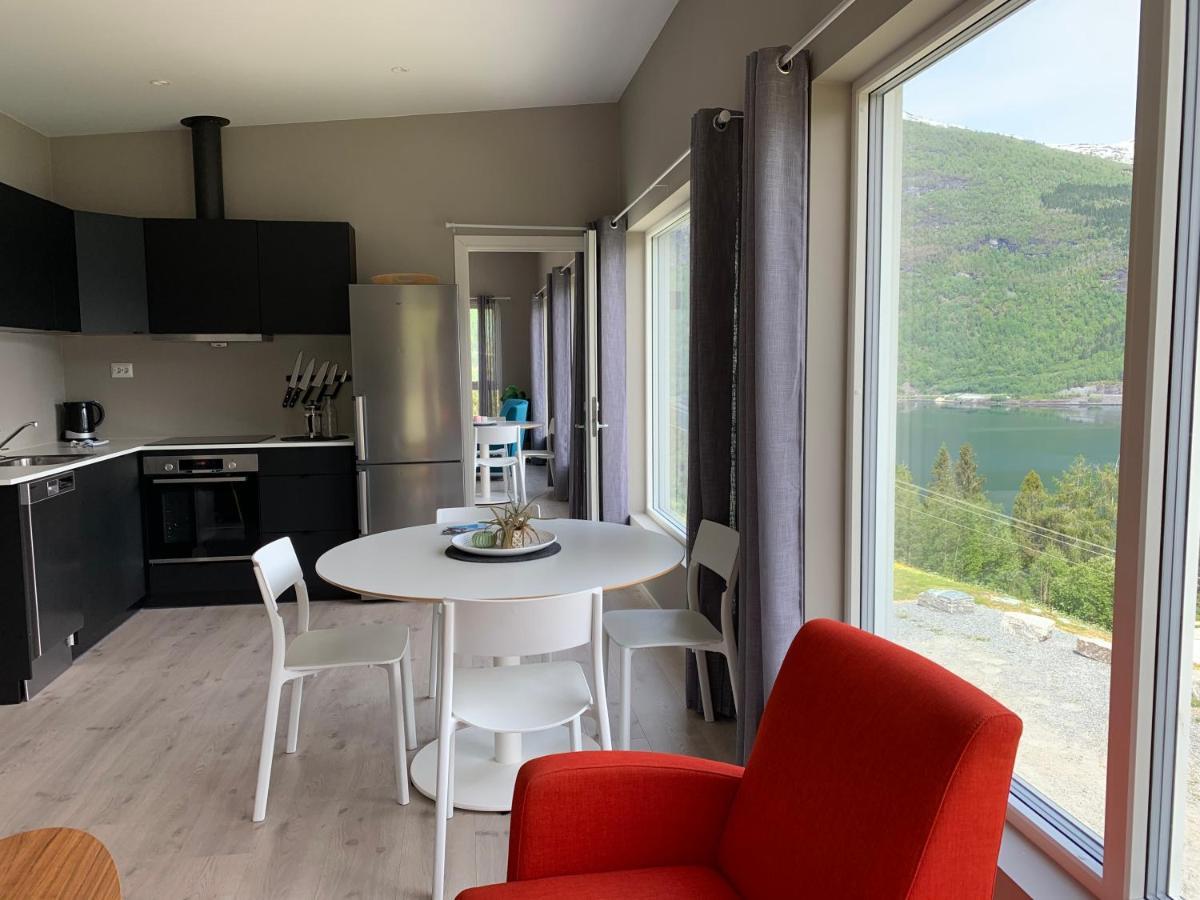 Olden Fjord Apartments מראה חיצוני תמונה
