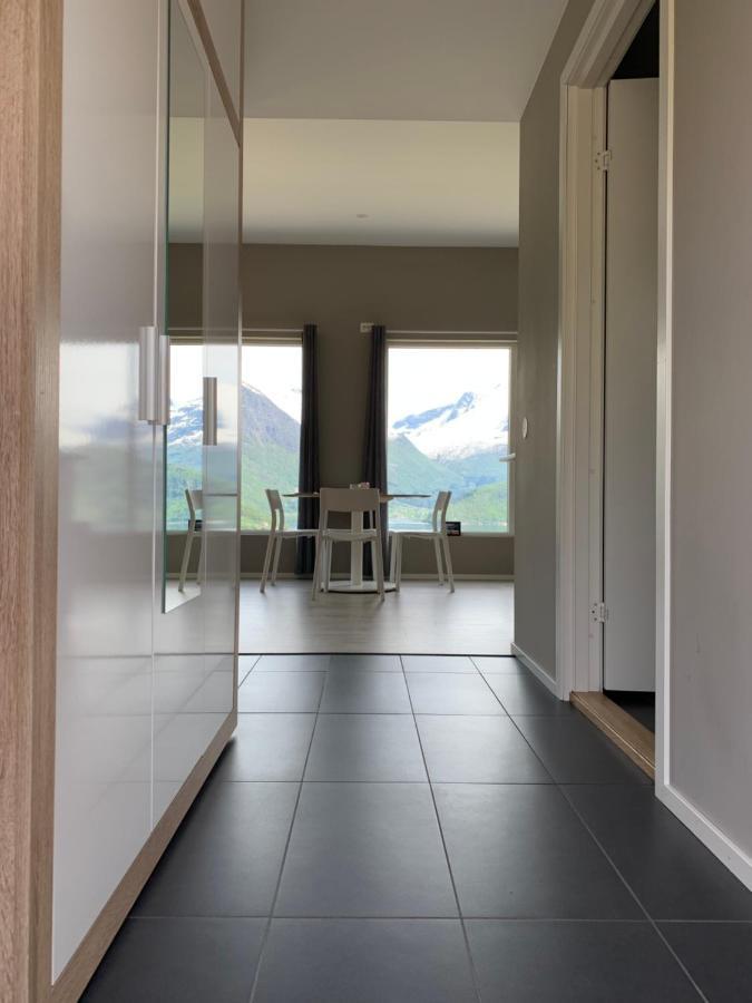 Olden Fjord Apartments מראה חיצוני תמונה
