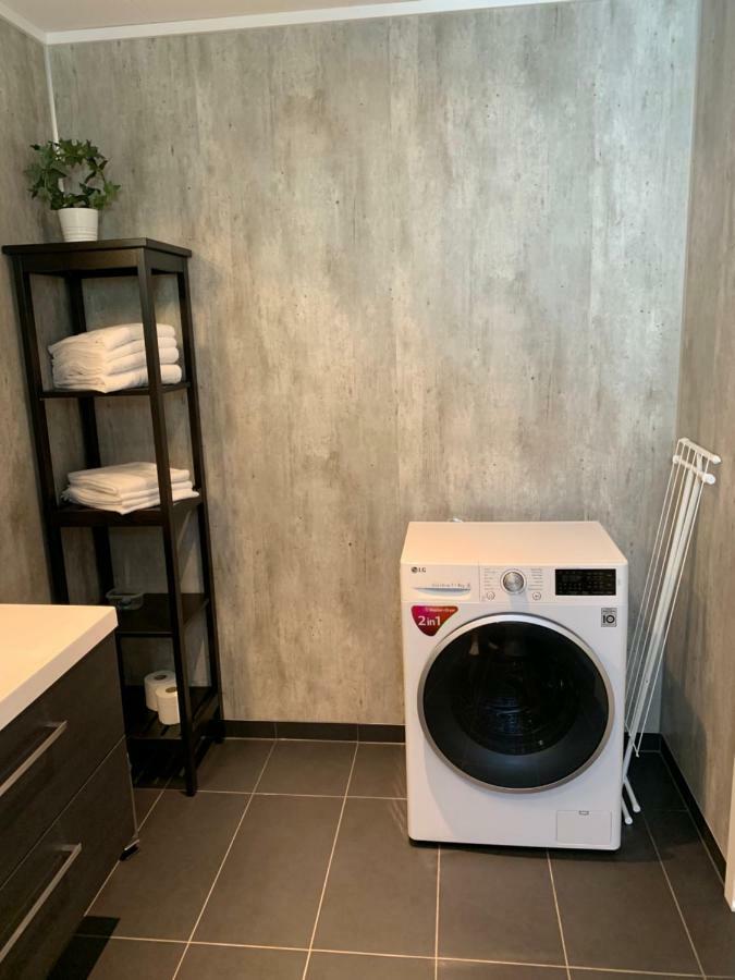 Olden Fjord Apartments מראה חיצוני תמונה